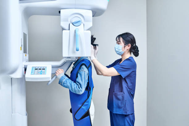Best Urgent Dental Care in Mountain View Acres, CA